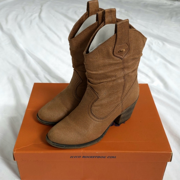 Rocket Dog Brown Suede Ankle Boots - Picture 3 of 13